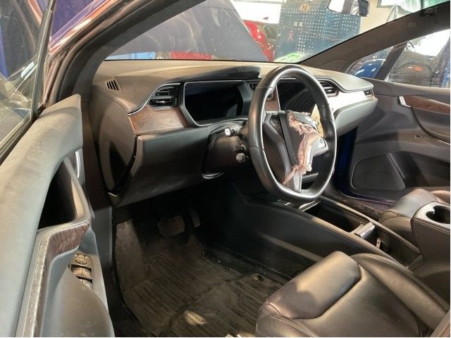 Ratt til Tesla Model X, 2016-->>  (TESLA|1036774-00-D)