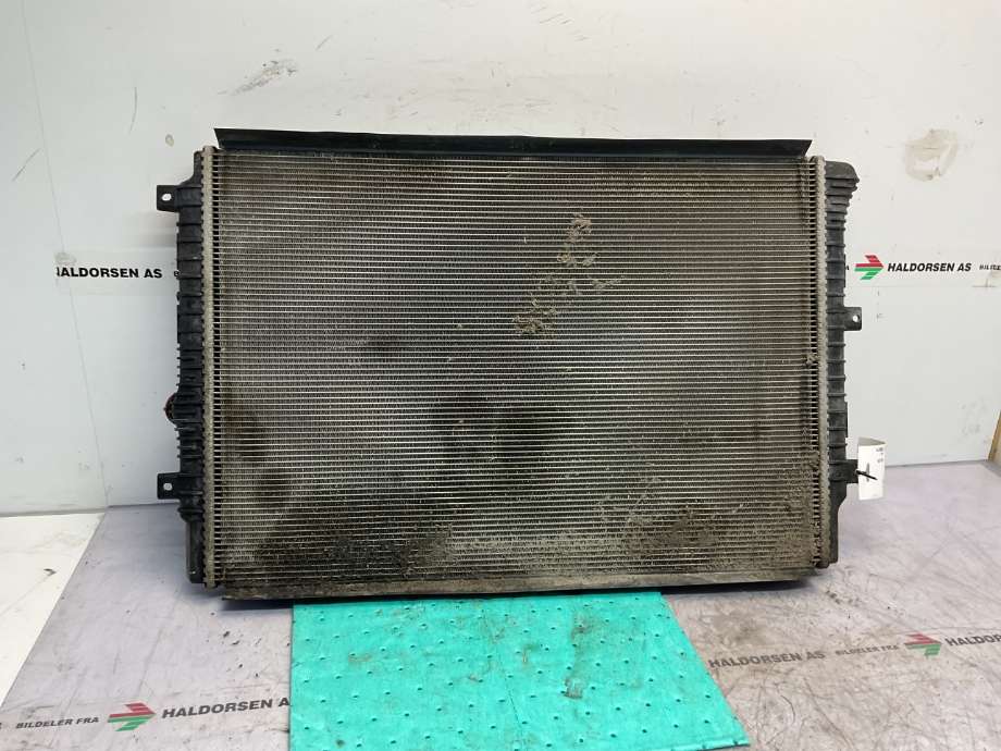 Radiator (automat gir) til VW Caddy 2015-2020 (Type III, Fase 3) (VOLKSWAGEN|5K0 121 251 Q|)