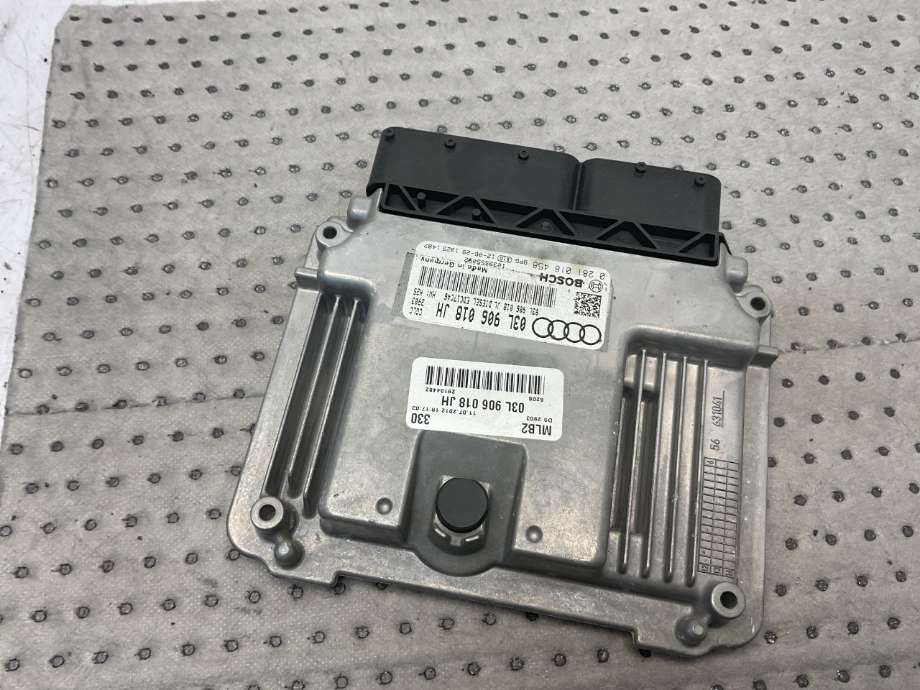 Styreenhet motor til Audi A5, 2007-2016 (Type I) (AUDI|F 03L 906 018 JH)