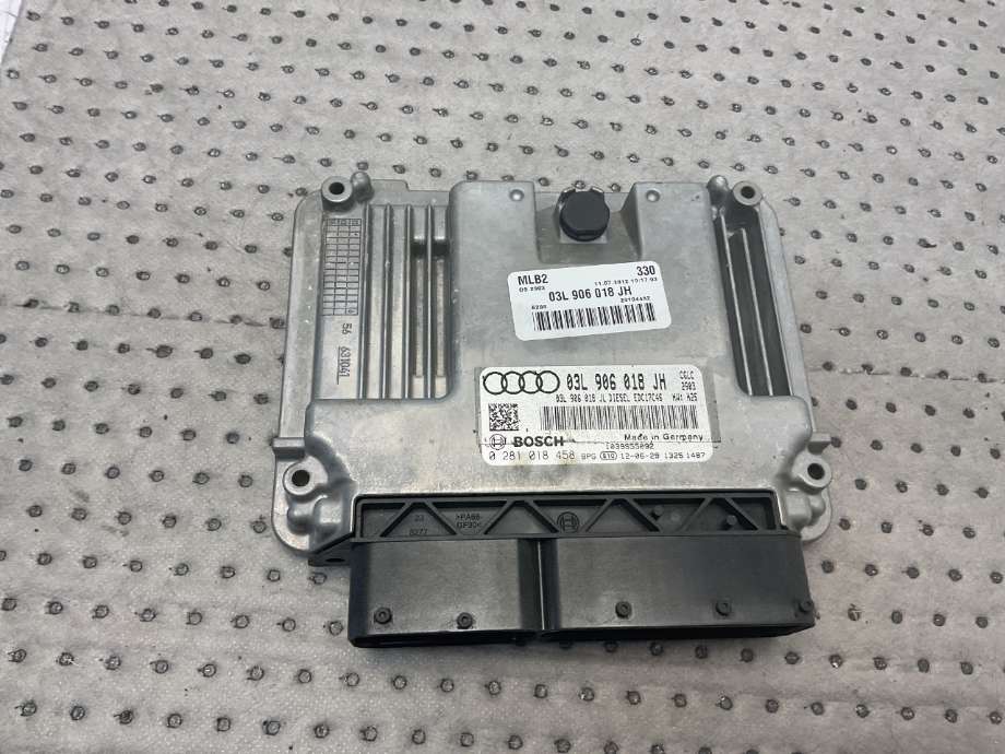 Styreenhet motor til Audi A5 2007-2016 (Type I)  (AUDI|F 03L 906 018 JH|)