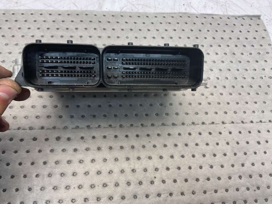 Styreenhet motor til Audi A5 2007-2016 (Type I)  (AUDI|F 03L 906 018 JH|)