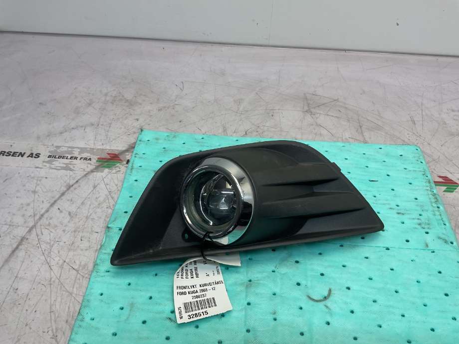 Tåkelykt høyre foran til Ford Kuga 2008-2012 (Type I)  (FORD|1619575|)