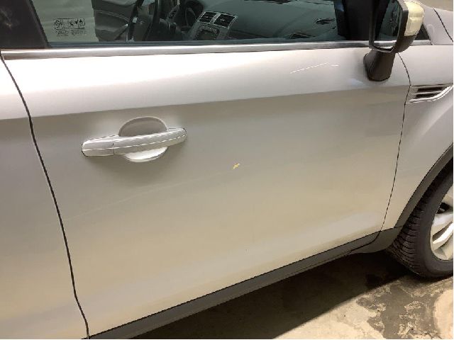 Dør høyre foran til Ford Kuga 2008-2012 (Type I)  (FORD|1712678|)