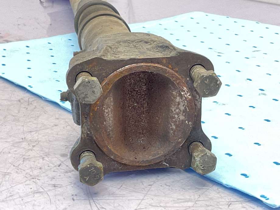 Mellomaksel fremre til Isuzu D-Max 2007-2012 (Type I) (ISUZU|8979448770|)