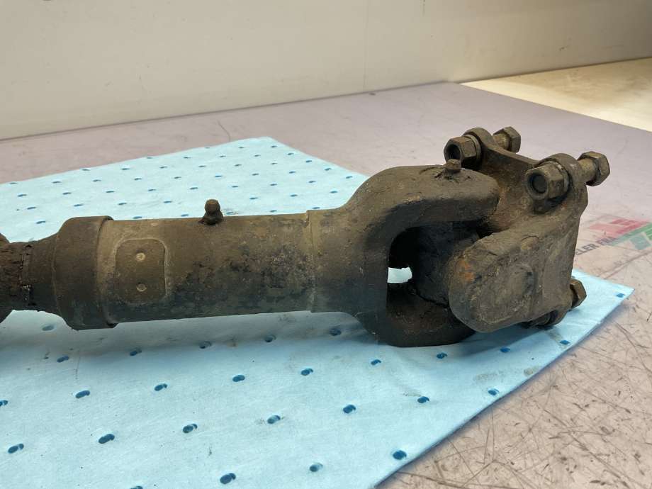 Mellomaksel fremre til Isuzu D-Max 2007-2012 (Type I) (ISUZU|8979448770|)