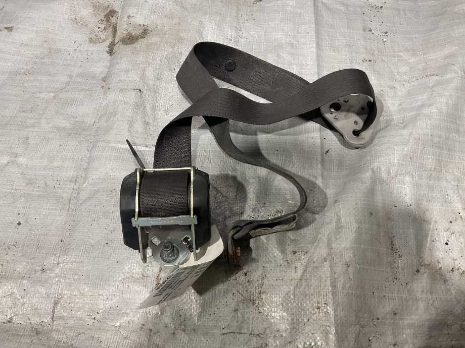 Sikkerhetsbelte foran høyre til Isuzu D-Max 2007-2012 (Type I)  (ISUZU|8-97403-336-1|)