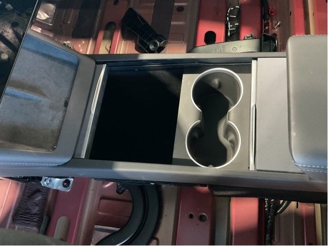 Innredning, Konsoll til Tesla Model 3 2018-2023 (Fase 1) (TESLA|2010455-10-H|)
