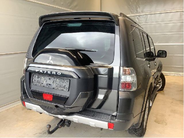Bakluke til Mitsubishi Pajero 2016-2019 (Type IV, Fase 2)  (MITSUBISHI|5821A147|)