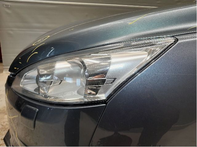 Frontlykt venstre halogen til Peugeot 508 2011-2014 (Type I, Fase 1)  (PEUGEOT|6208 W5|)