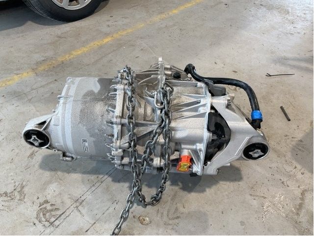 Motor elbil bak til Tesla Model 3 2018-2023 (Fase 1)  (TESLA|1672101-00-B|)