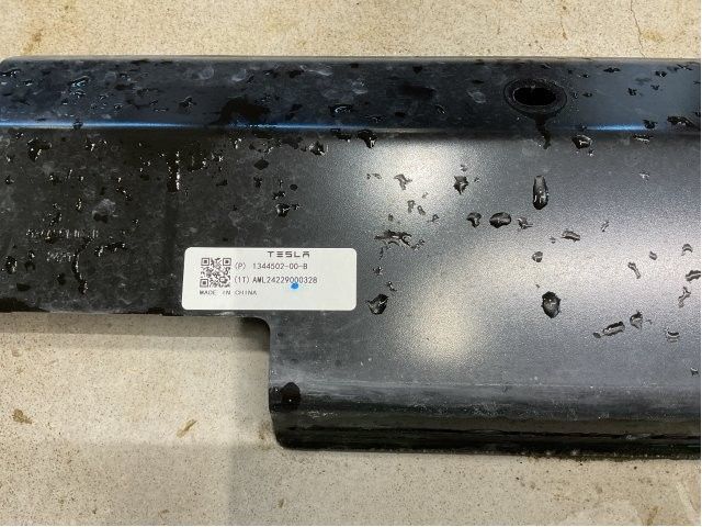 Diverse deler til Tesla Model 3 2018-2023 (Fase 1) (TESLA|1344502-00-B|)