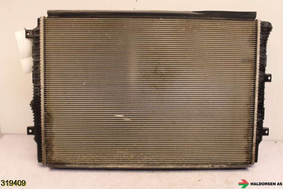 Radiator (manuell gir) til VW Caddy 2015-2020 (Type III, Fase 3) (VOLKSWAGEN|5K0 121 251 Q|)