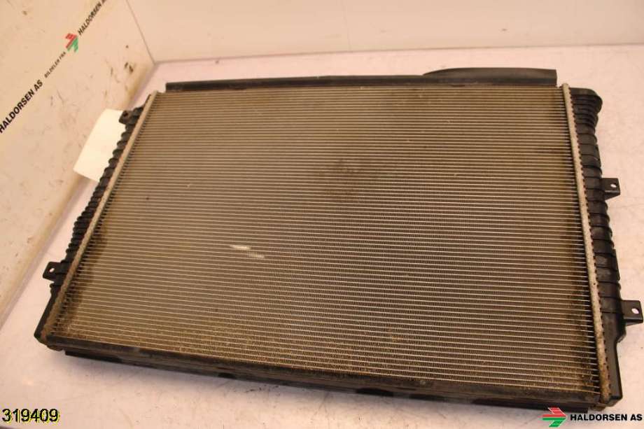 Radiator (manuell gir) til VW Caddy 2015-2020 (Type III, Fase 3) (VOLKSWAGEN|5K0 121 251 Q|)
