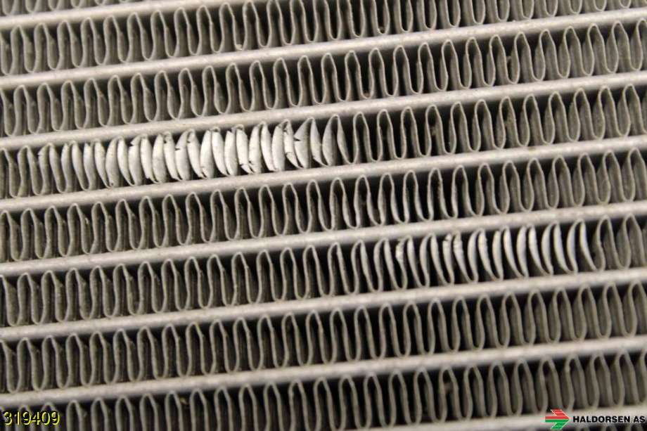 Radiator (manuell gir) til VW Caddy 2015-2020 (Type III, Fase 3) (VOLKSWAGEN|5K0 121 251 Q|)