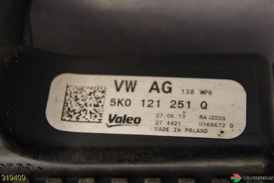 Radiator (manuell gir) til VW Caddy 2015-2020 (Type III, Fase 3) (VOLKSWAGEN|5K0 121 251 Q|)