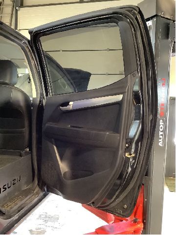 Dør høyre bak til Isuzu D-Max 2012-2017 (Type II, Fase 1)  (ISUZU|8-98108-218-5|)