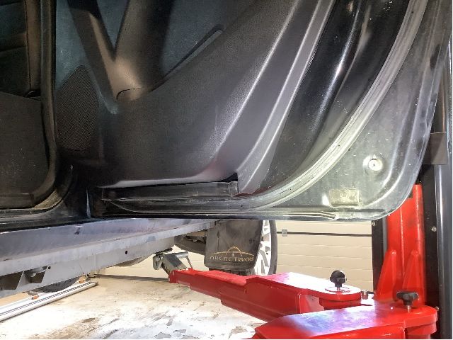 Dør høyre bak til Isuzu D-Max 2012-2017 (Type II, Fase 1)  (ISUZU|8-98108-218-5|)