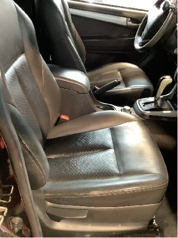 Sete foran høyre til Isuzu D-Max, 2012-2017 (Type II, Fase 1)  (ISUZU|)