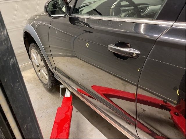 Dør venstre foran til Audi A6, Allroad 2012-2014 (Type III, Fase 1) (C7) (C7) (AUDI|4G0 831 051|)