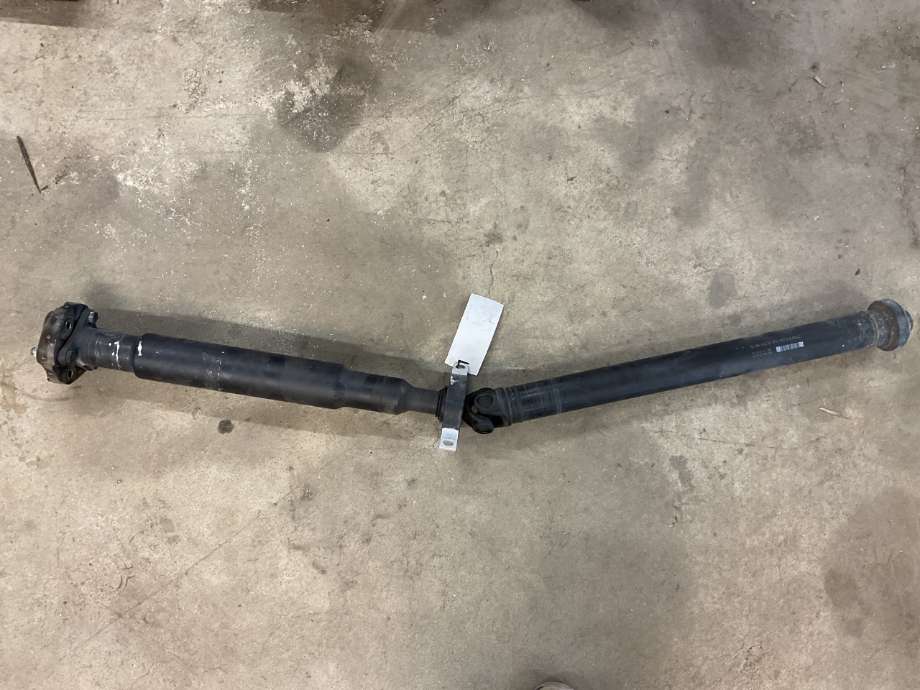 Mellomaksel til BMW X5 2007-2013 (E70) (E70) (BMW|26 10 7 589 128|L=1445MM|)