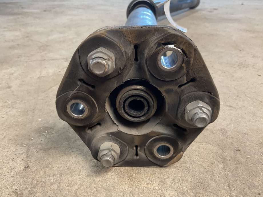 Mellomaksel til BMW X5 2007-2013 (E70) (E70) (BMW|26 10 7 589 128|L=1445MM|)