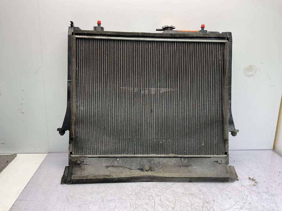 Radiator (automat gir) til Isuzu D-Max 2012-2017 (Type II, Fase 1)  (ISUZU|8-98194-393-2|)