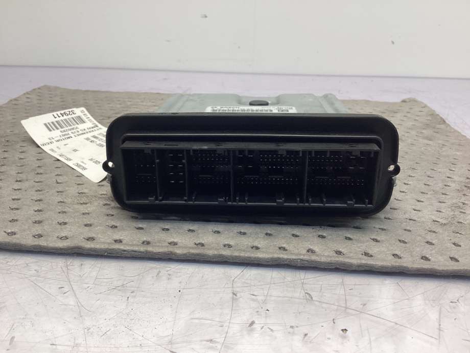 Styreenhet motor til BMW X5 2007-2013 (E70) (E70) (BMW|13 61 8 517 015|)
