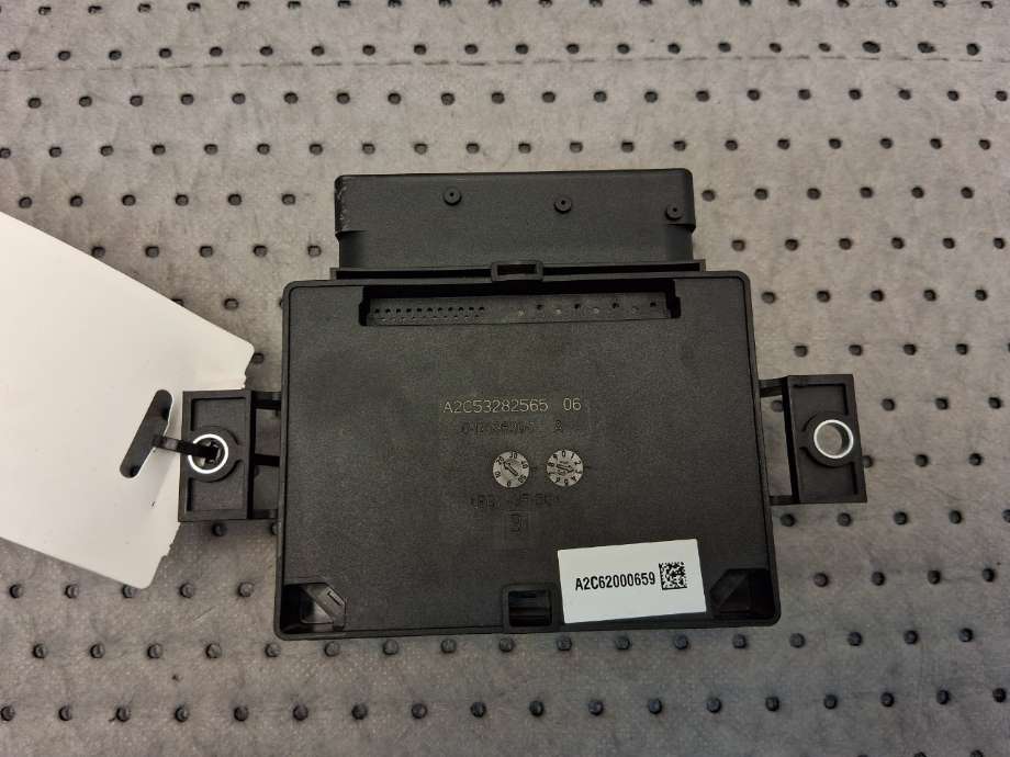 Styreenhet elektrisk parkbrems (EPB - Electric Parking Brake) til Audi A4, Allroad 2009-2016 (Type I) (B8) (B8) (AUDI||8KO 907 801 M)
