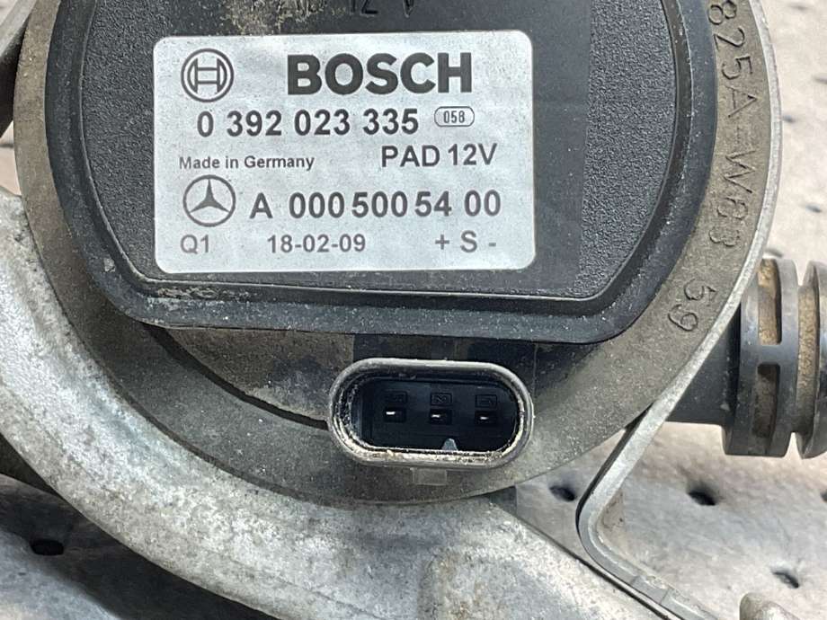Sirkulasjonspumpe til Mercedes E-Klasse 2016-2023 (W213) (W213) (MERCEDES|A 000 500 20 86|)