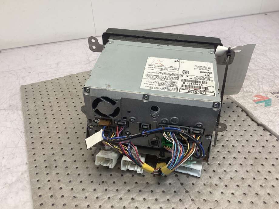Bilstereo navigasjon til Mitsubishi Outlander 2010-2012 (Type II, Fase 2)  (MITSUBISHI|8750A239|)
