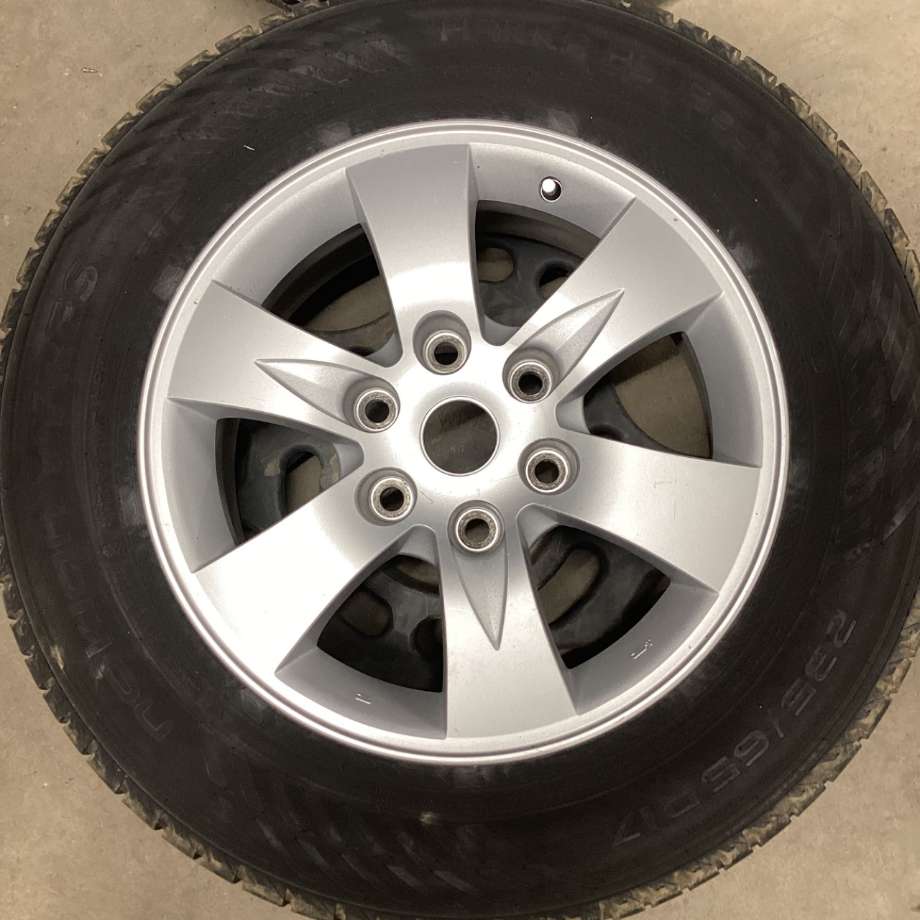 Hjulsett aluminium sommer til Mitsubishi L200 2006-2015 (Type IV)  (MITSUBISHI|4250C918|235/65-17 108H XL|6X139;7 ET 46)