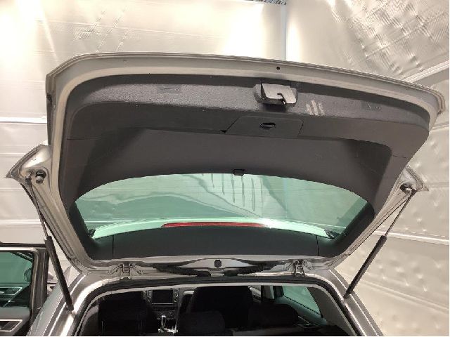 Bakluke combi til VW e-Golf 2014-2017 (Fase 1)  (VOLKSWAGEN|5G6 827 025 K|)