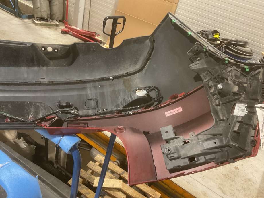 Støtfanger bak til Volvo XC40 2018-2024  (VOLVO|32296043|)