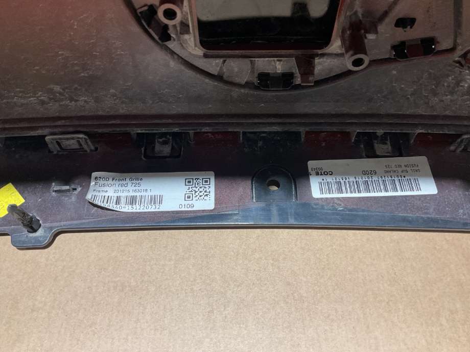 Grill til Volvo XC40 2018-2024 (VOLVO|40003736|)