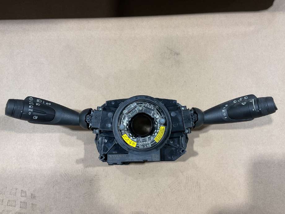 Bryter combi til Volvo XC40, 2018-2024  (VOLVO|32275369)