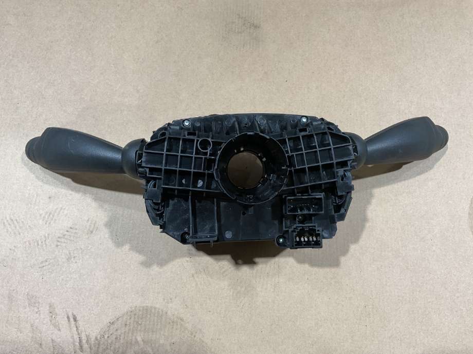 Bryter combi til Volvo XC40 2018-2024  (VOLVO|32275369|)