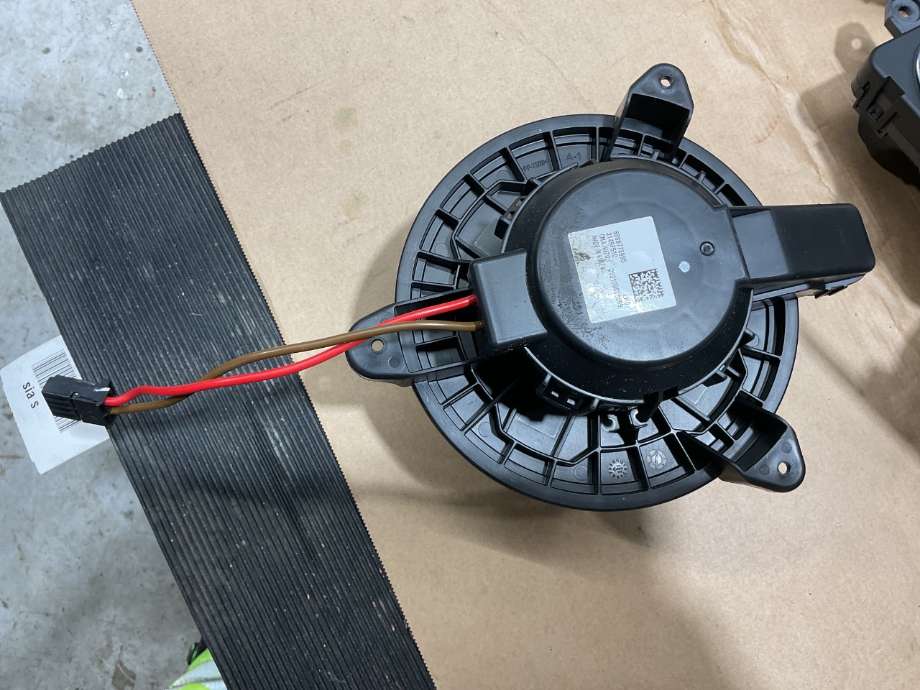 Varmeapparat motor til Volvo XC40, 2018-2024  (VOLVO|31497510)