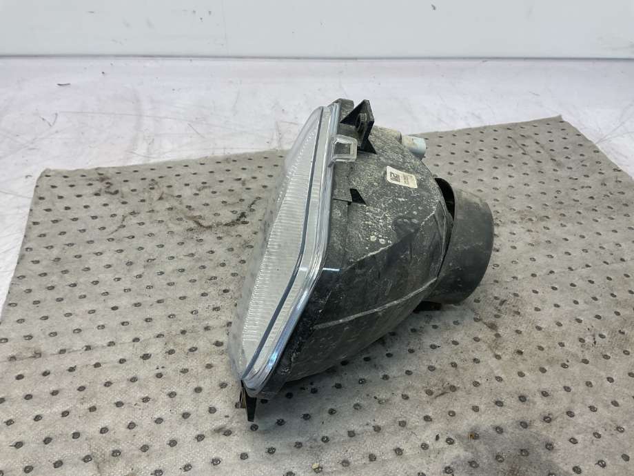 Frontlykt høyre halogen til ATV ATV diverse merker 0-->>  (POLARIS SPORTSM|2410616|)