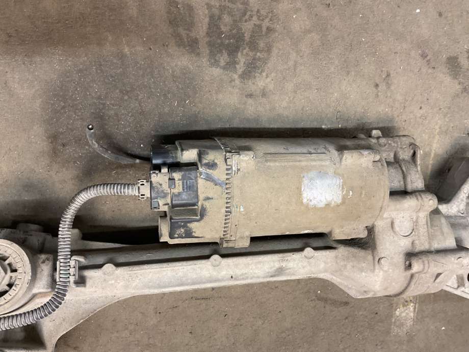 Tannstang elektrisk til Mercedes C-Klasse 2018-2021 (Fase 2) (W205) (W205) (MERCEDES|A 213 460 26 02|)