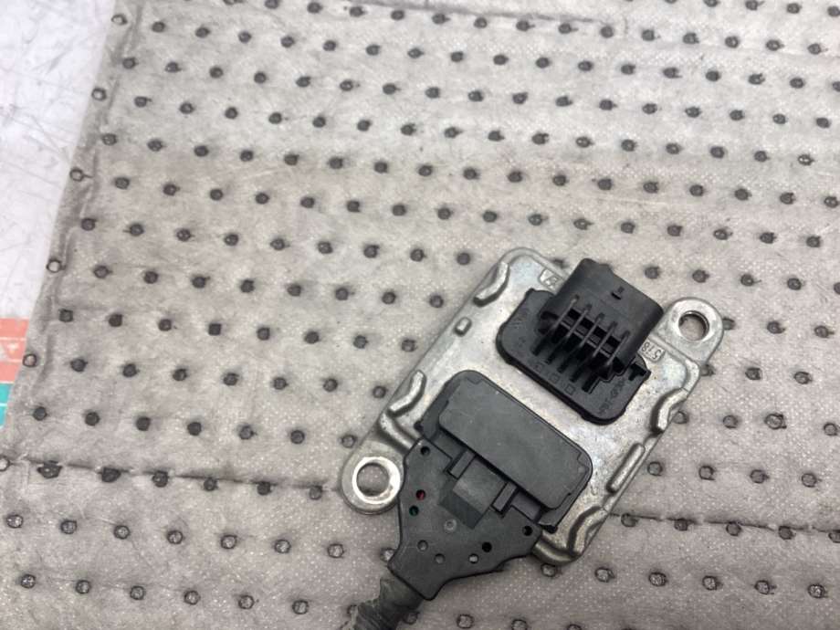 Sensor diverse til Mercedes E-Klasse 2016-2023 (W213) (W213) (MERCEDES|A 000 905 80 11|)