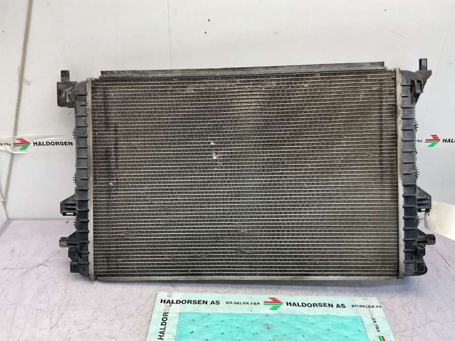 Radiator (automat gir) til Škoda Octavia, 2013-2016 (Type III, Fase 1) (SKODA|5Q0 121 251 GB)