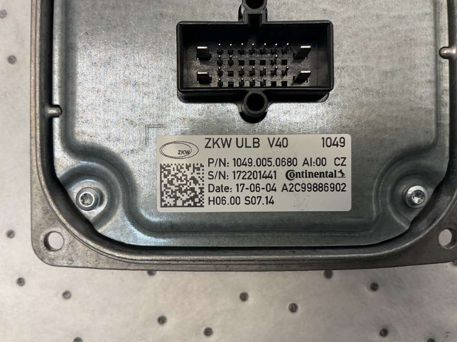 Styreenhet xenon/ballast til Volvo V40 2012-2019  (VOLVO|32228487|)
