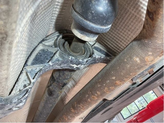 Mellomaksel til VW Tiguan 2011-2016 (Type I, Fase 2)  (VOLKSWAGEN|5N0 521 101 M|)