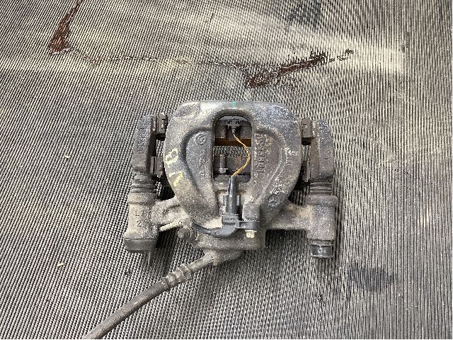 Bremsecaliper venstre bak til Mercedes Sprinter 2018-->> (907/910) (907/910) (MERCEDES|A 639 420 02 83|)