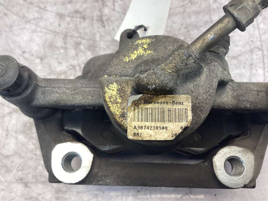 Bremsecaliper høyre bak til Mercedes Sprinter 2018-->> (907/910) (907/910) (MERCEDES|A 639 420 02 83|)