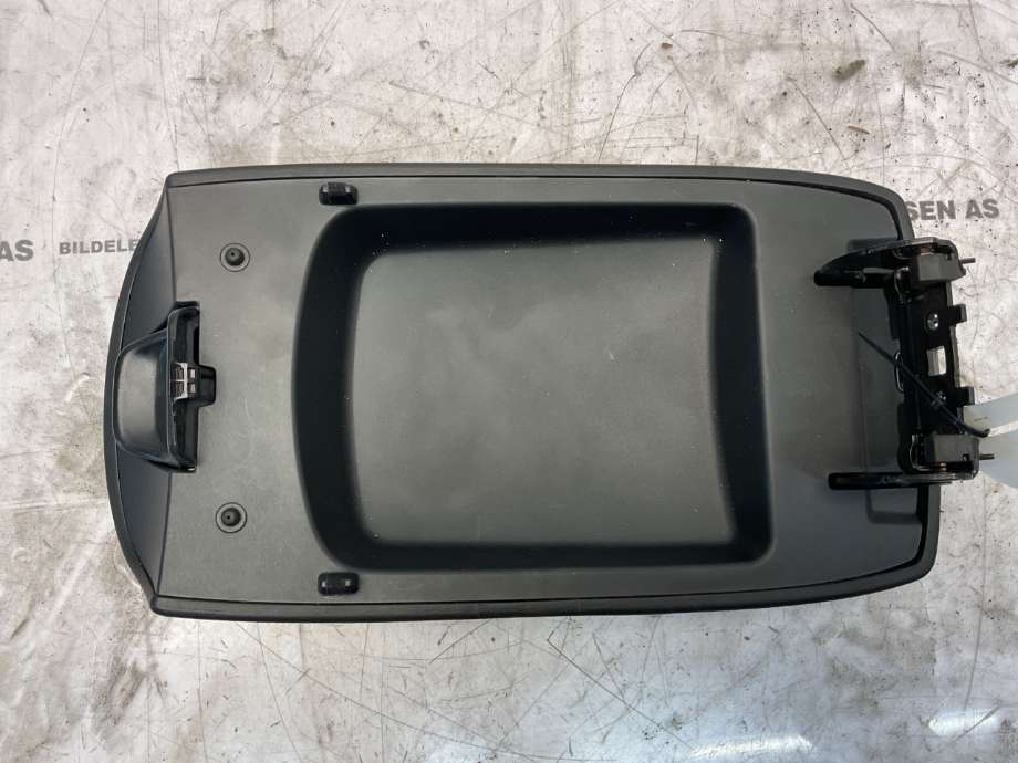 Sete armlene lokk til Mazda CX-5 2012-2017 (Type I)  (MAZDA|)