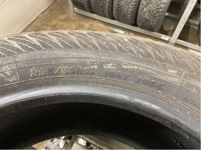 Dekk til Annet Dekk vinter pigg 0-->>  (ICE GUARD IG65|YOKOHAMA|225/60R17 103T)