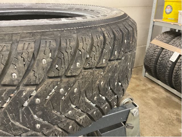Dekk til Annet Dekk vinter pigg 0-->>  (ICE GUARD IG65|YOKOHAMA|225/60R17 103T)