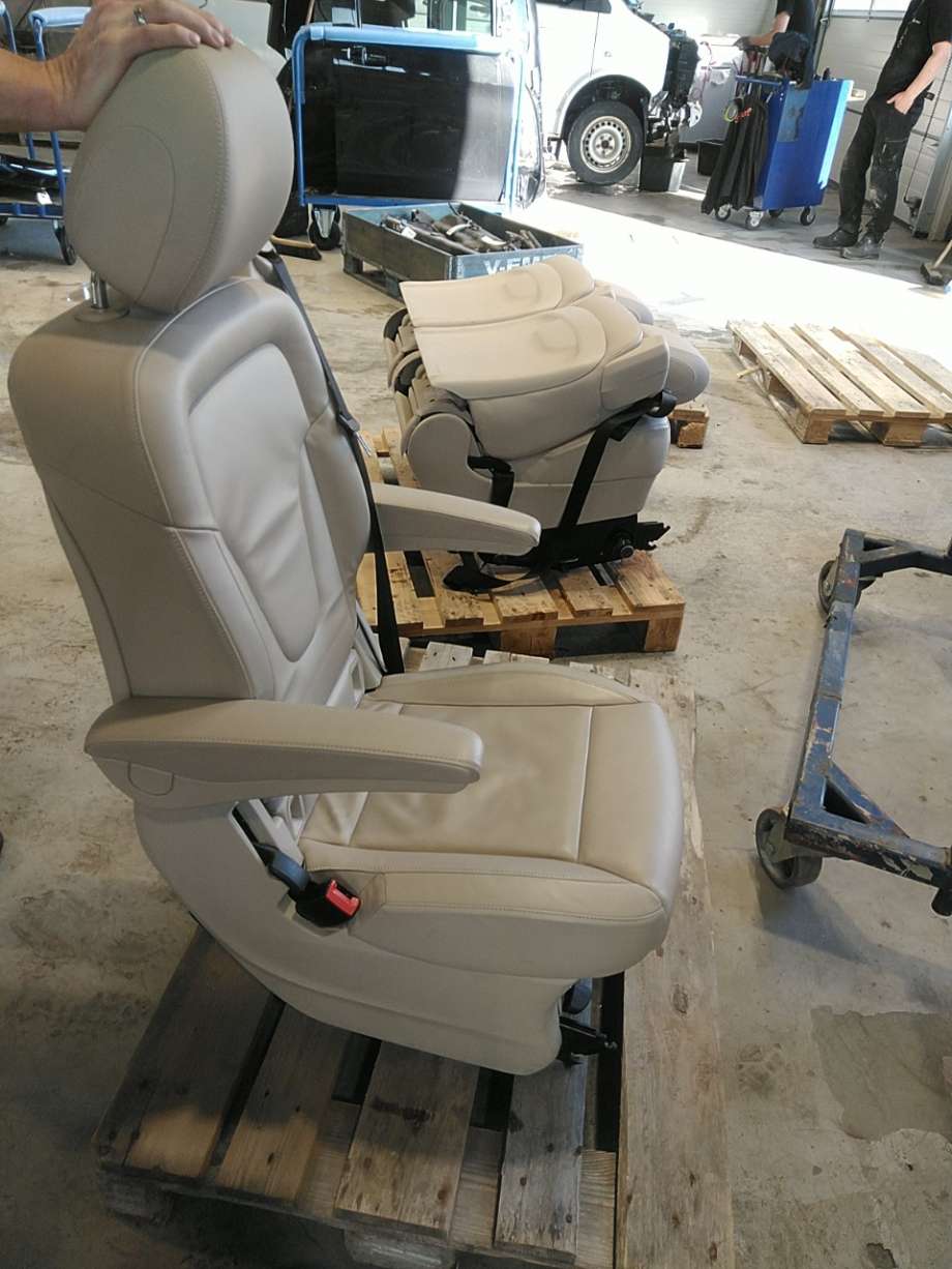 Sete bak til Mercedes Vito 2014-->> (W447) (W447) (MERCEDES|)
