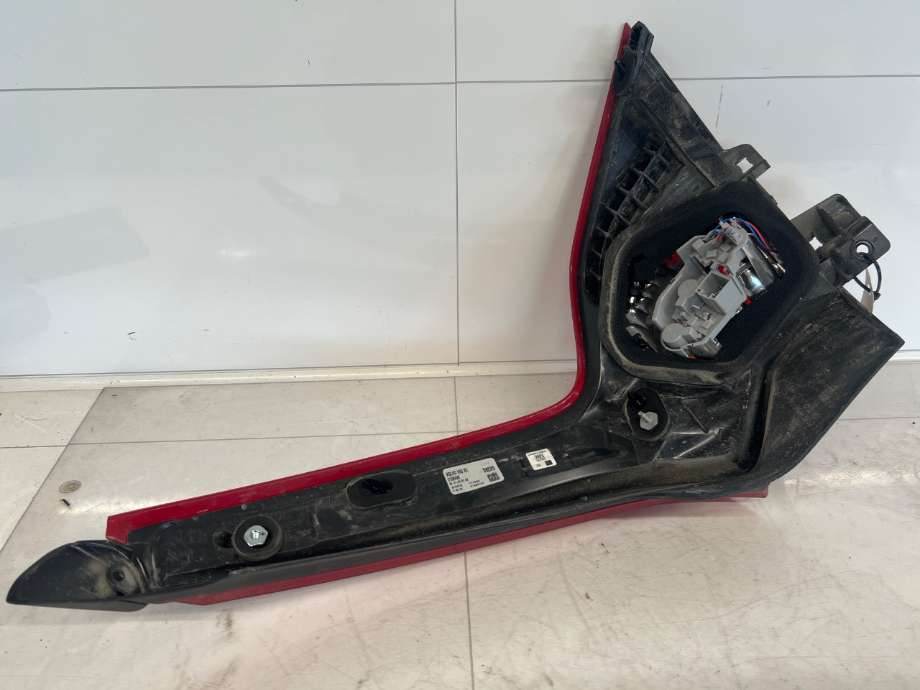 Baklykt venstre til Volvo V60/V60 CC 2013-2018 (Type I, Fase 2)  (VOLVO|31395928|)